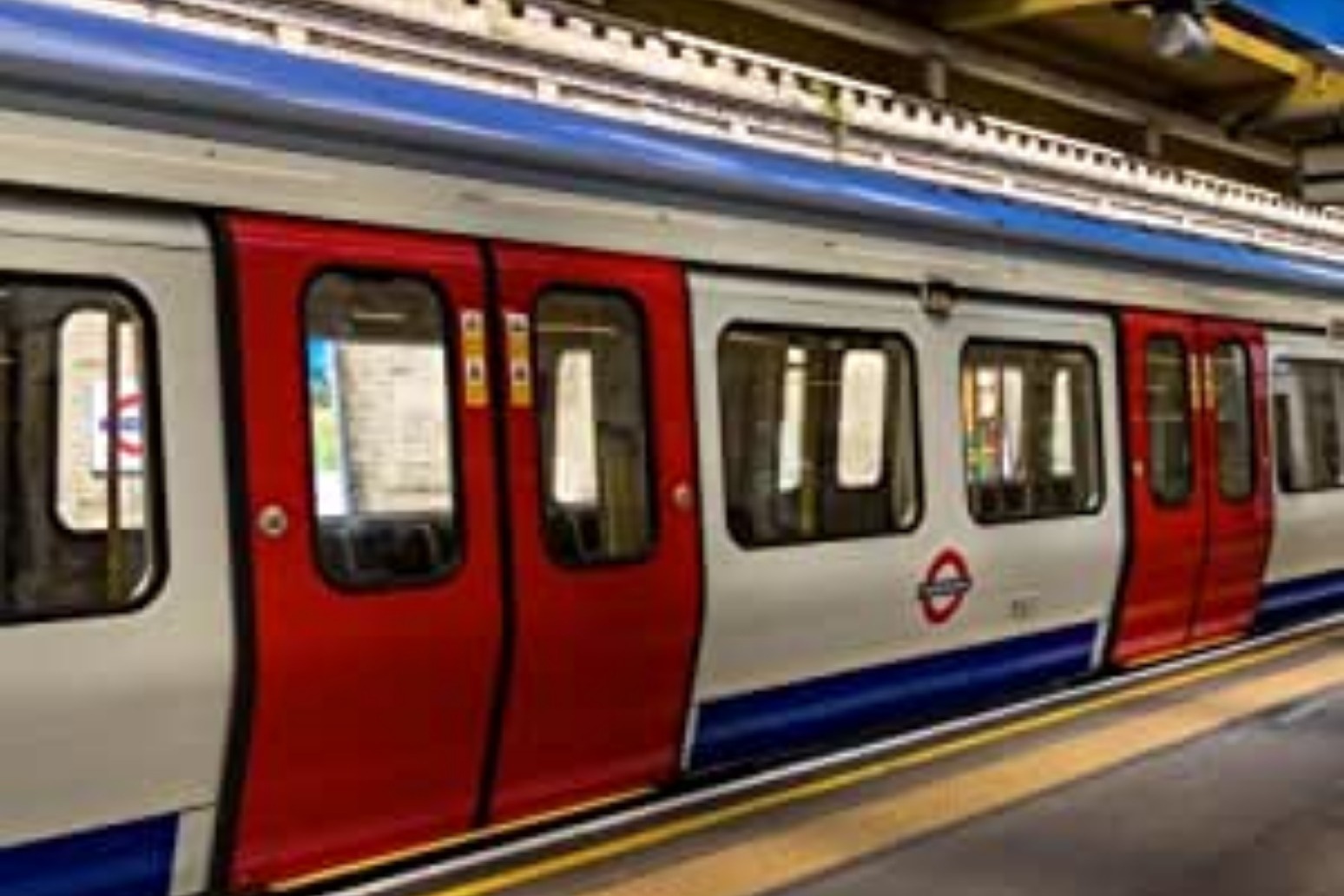 Night Tube restart hit by eight-hour drivers’ strike 